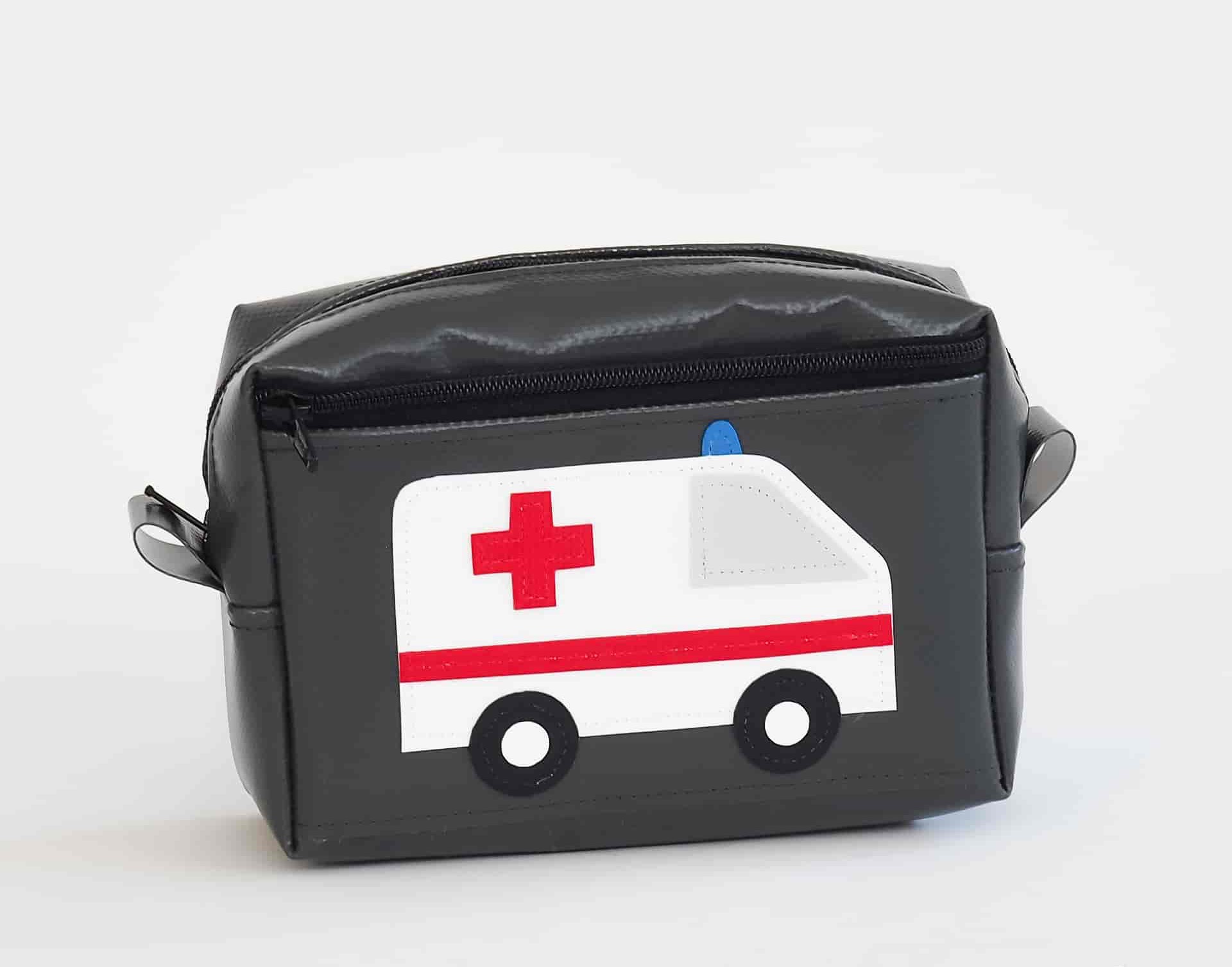 Автомобильная аптечка по новым правилам Германии